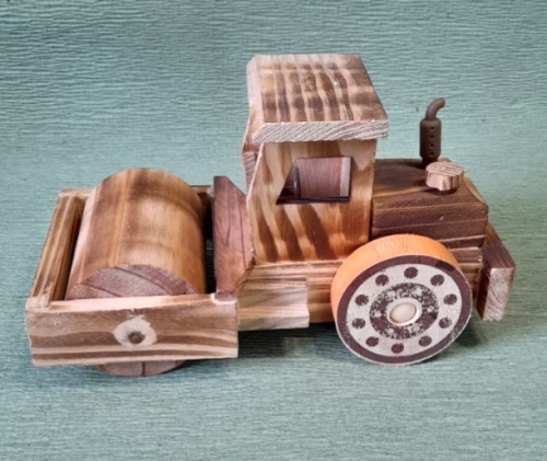 Wooden roller -image2-941