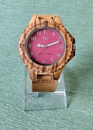 Ρολόι ξύλινο με δερμάτινο λουράκι -image2-916