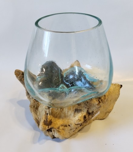 Ένα υπέροχο βάζο από κομμάτι ρίζας με φυσητό γυαλί -image1-1051